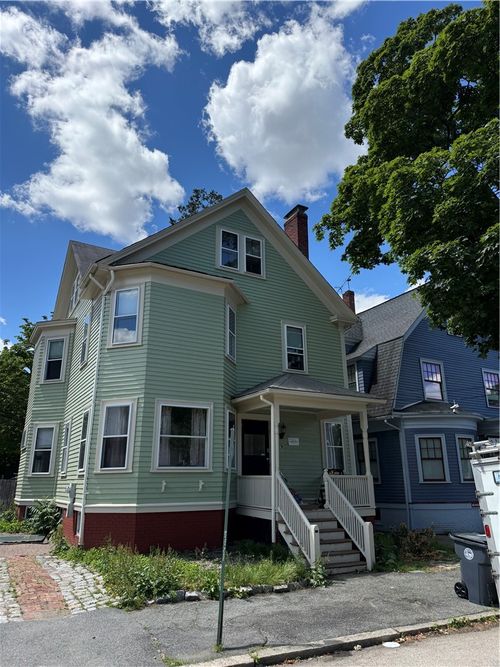115 Keene St, Providence, RI, 02906-2201 | Card Image