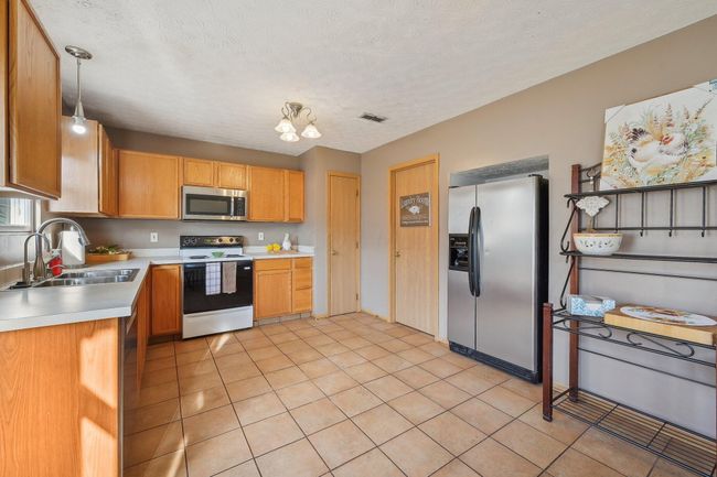 5307 Valley Forge St, Condo with 3 bedrooms, 3 bathrooms and null parking in Orient OH | Image 24