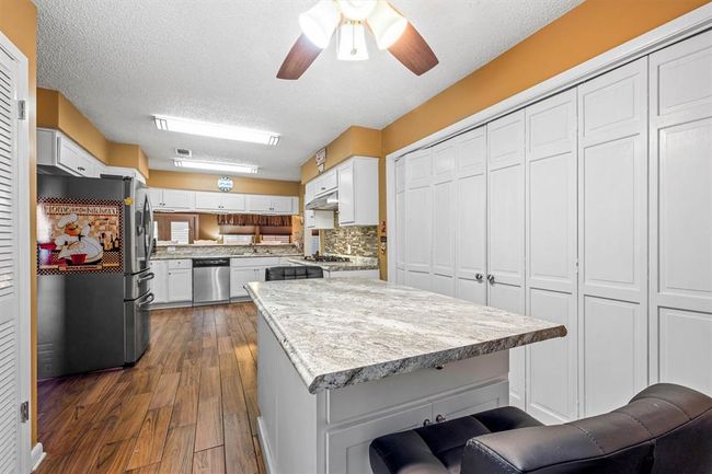 5 Quintana Dr, House other with 3 bedrooms, 2 bathrooms and 2 parking in Galveston TX | Image 10