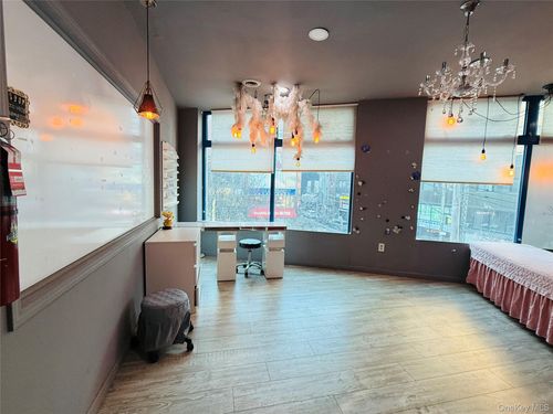 ste-2b-3705 Prince St, Flushing, NY, 11354-4462 | Card Image