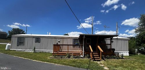 221 Eby Ln, MIDDLETOWN, PA, 17057-3062 | Card Image
