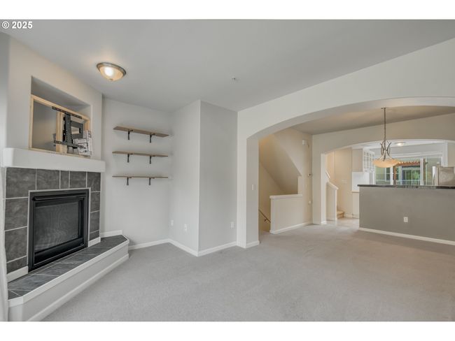 UNIT-103 - 8800 Sw 147 Th Ter, Condo with 2 bedrooms, 3 bathrooms and 2 parking in Beaverton OR | Image 6