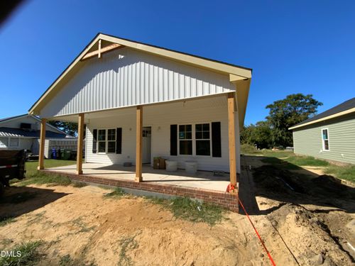 116 S Orange St, Coats, NC, 27521-9526 | Card Image
