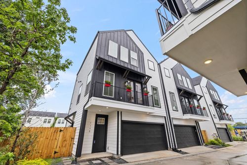 d-719 Thornton Road, Houston, TX, 77018 | Card Image