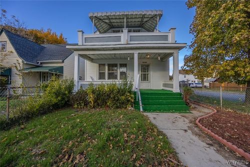 2260 Weston Ave, Niagara Falls, NY, 14305-3058 | Card Image