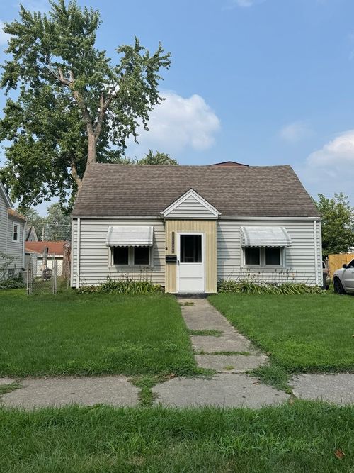 18342 Wildwood Ave, Lansing, IL, 60438-2922 | Card Image
