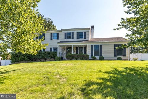 2049 Valley View Way, Lansdale, PA, 19446-5119 | Card Image