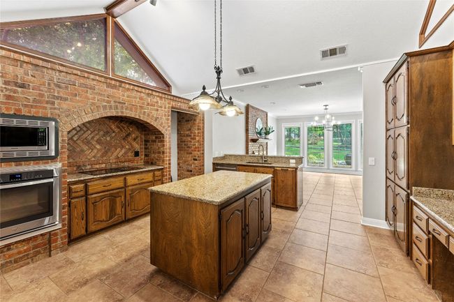 1010 Brookhollow Cir, House other with 4 bedrooms, 4 bathrooms and 5 parking in Salado TX | Image 12