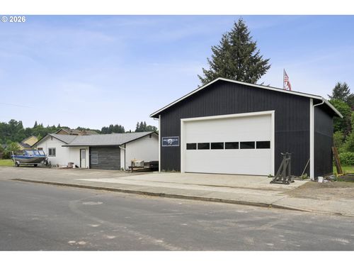 302 Insel Rd, Woodland, WA, 98674-8299 | Card Image