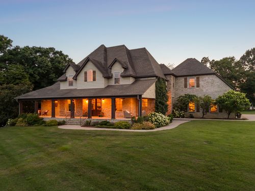 3109 Chase Point Dr, Franklin, TN, 37067-8156 | Card Image