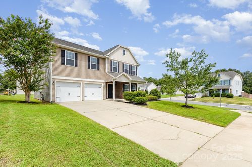 3225 Saddlebrook Dr, Midland, NC, 28107-7823 | Card Image