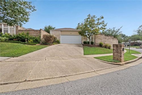 7056 Stonebridge Ct, Mobile, AL, 36608-6200 | Card Image