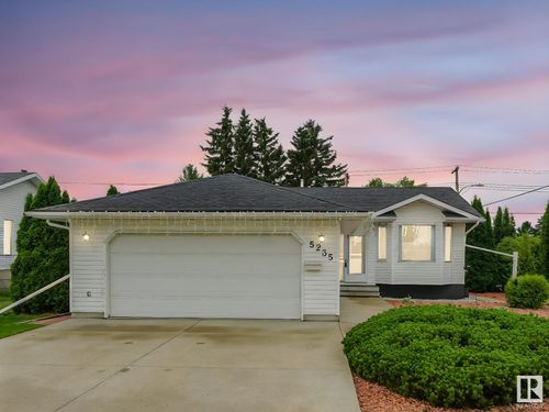 5235 54 Ave, Mundare, AB, T0B | Card Image