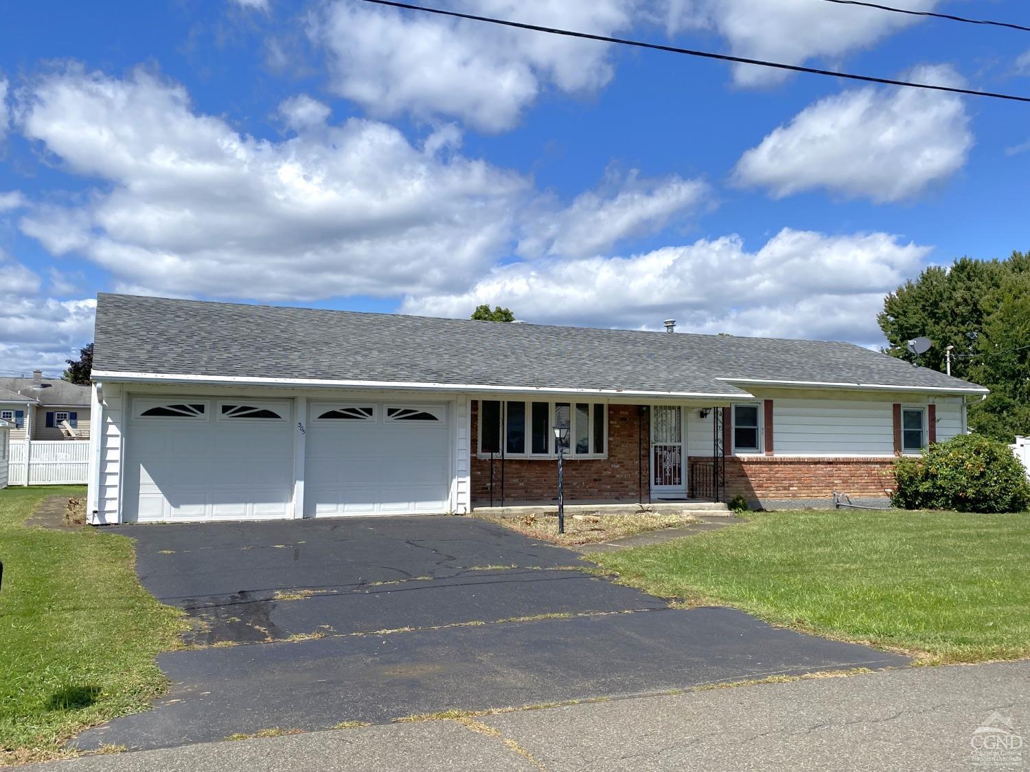 Maryanne Ave, Hudson, NY 12534
