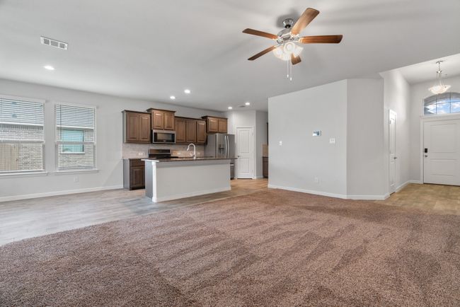 3537 Camden Creek Rd, House other with 4 bedrooms, 2 bathrooms and null parking in Krum TX | Image 5