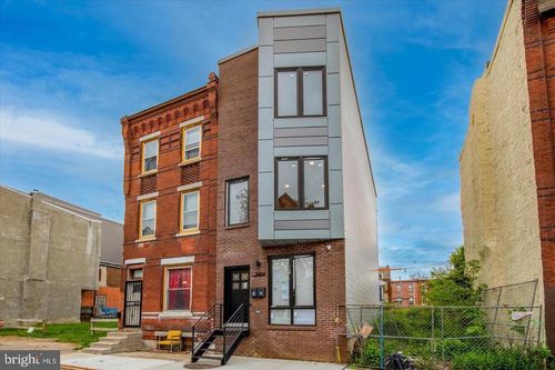 2424 Nicholas St, Philadelphia, PA, 19121-2908 | Card Image