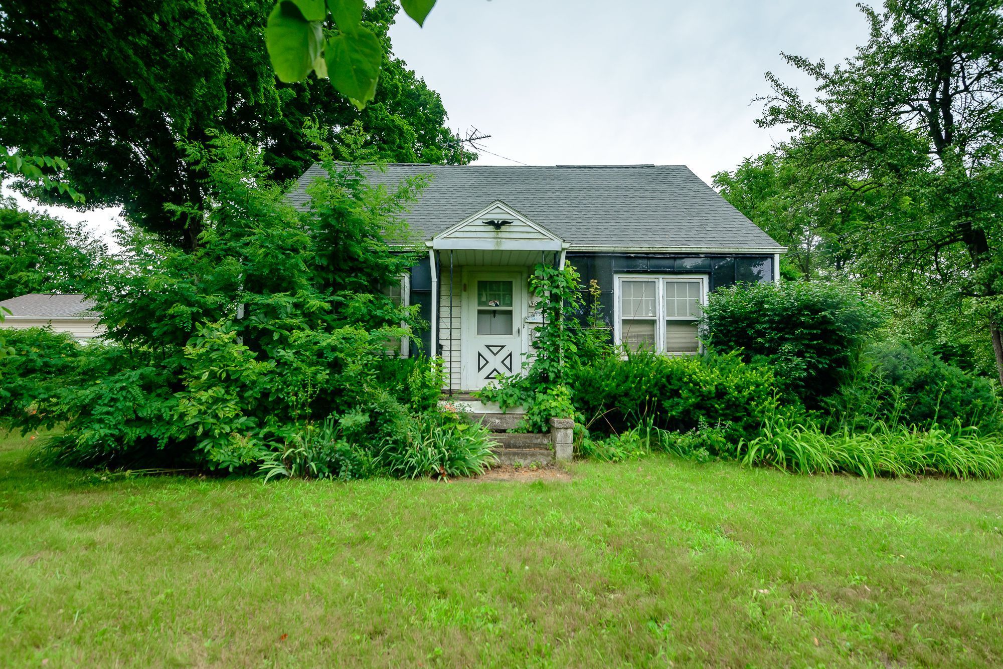 Bog Rd, Van Buren Township, MI 48111