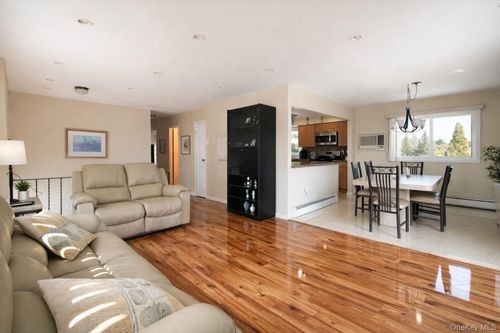 1827 Gerald Ave, East Meadow, NY, 11554-1002 | Card Image