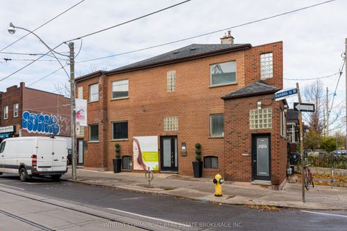 main-floor-1310 Dundas St W, Toronto, ON, M6J1Y1 | Card Image