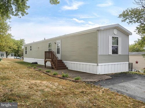 4 Mimosa Ln, CARLISLE, PA, 17015-7870 | Card Image