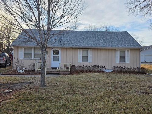 516 N 4th St, Lacygne, KS, 66040-3024 | Card Image