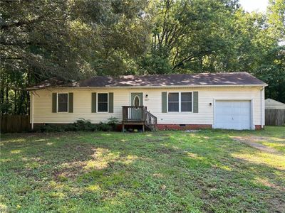 6627 Valley Drive, House other with 3 bedrooms, 2 bathrooms and null parking in Gloucester VA | Image 2