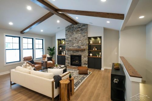 9924 Garner Ln, Freeland, MI, 48623-8923 | Card Image