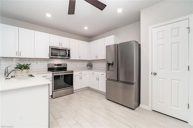 20684 Plumwood Loop, Condo with 2 bedrooms, 2 bathrooms and 2 parking in NORTH FORT MYERS FL | Image 12