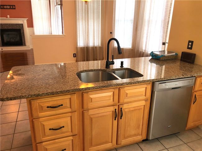 UNIT-10 - 211 Adams Pointe Blvd, Condo with 2 bedrooms, 2 bathrooms and 2 parking in Mars PA | Image 8