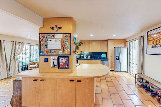 APT-21 - 92-1036 Makakilo Dr, Condo with 3 bedrooms, 2 bathrooms and 2 parking in Kapolei HI | Image 5