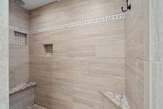 710 Cimarron Trl, House other with 3 bedrooms, 2 bathrooms and null parking in Irving TX | Image 15