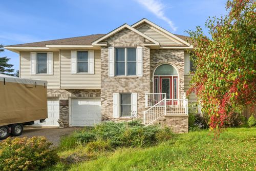 543 Hamilton Ct, River Falls, WI, 54022-3126 | Card Image