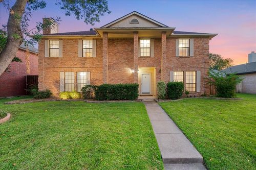 1713 Creek Valley Rd, Mesquite, TX, 75181-1549 | Card Image