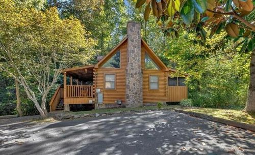 750 Kings Hills Boulevard, Pigeon Forge, TN, 37862 | Card Image