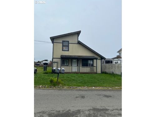 195 17th St Se, Bandon, OR, 97411-9002 | Card Image