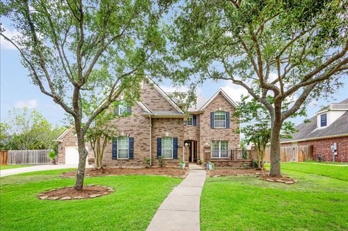 2902 Autumn Crest Drive, Friendswood, TX, 77546 | Card Image