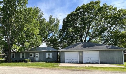 301 Elm St, Cedar Point, IL, 61316-1005 | Card Image