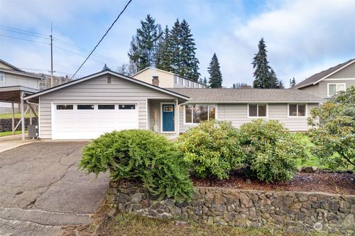 1108 Walnut Street, Bremerton, WA, 98310 | Card Image