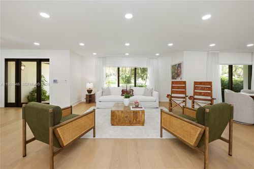 15110 N Saxon Cir, Southwest Ranches, FL, 33331-2811 | Card Image