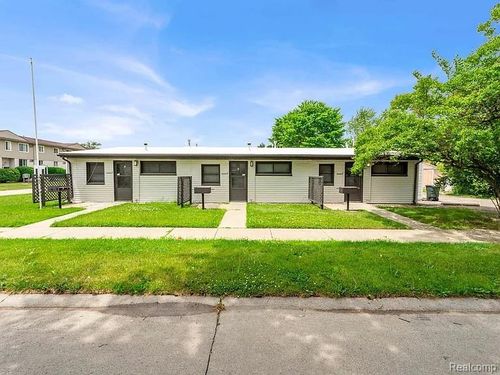 19859 Nicke St, Clinton Township, MI, 48035-6106 | Card Image