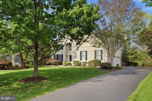 19586 Saratoga Springs Pl, ASHBURN, VA, 20147-5217 | Card Image