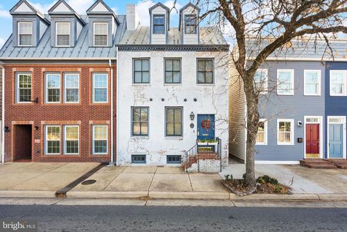 214 S Henry St, ALEXANDRIA, VA, 22314-3522 | Card Image