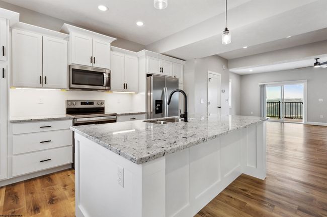242 Horizon View Rd, Townhouse with 3 bedrooms, 4 bathrooms and 3 parking in Morgantown WV | Image 15