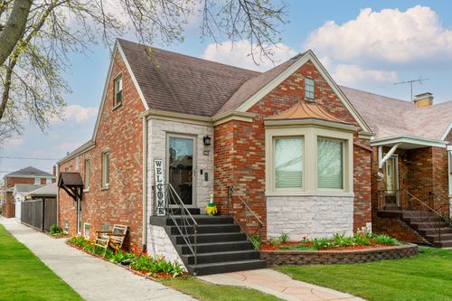 3546 Wenonah Ave, Berwyn, IL, 60402-3340 | Card Image