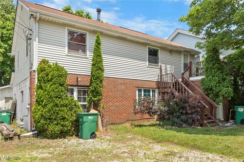 119 Pleasant Ave, Geneva, OH, 44041-1147 | Card Image