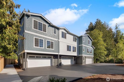 c1-19505 Damson Rd, Lynnwood, WA, 98036-4925 | Card Image