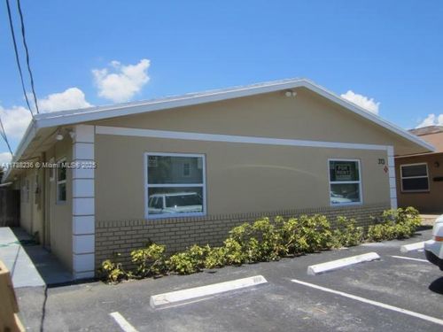 313 Se 10th Ave, Pompano Beach, FL, 33060-7369 | Card Image