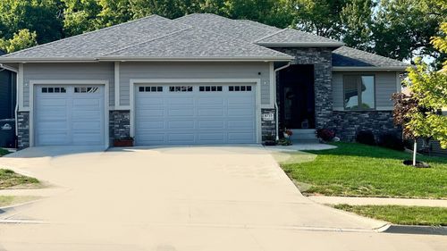 4715 Wisconsin Ave, Des Moines, IA, 50317-2517 | Card Image