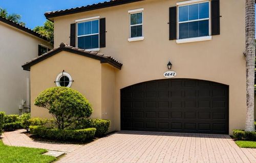 4642-4642 Mediterranean Cir, Palm Beach Gardens, FL, 33418-1003 | Card Image