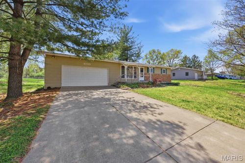 3020 Nettie Dr, Saint Louis, MO, 63129-5361 | Card Image